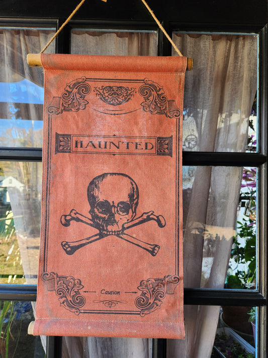 Haunted Skull and crossbones sign